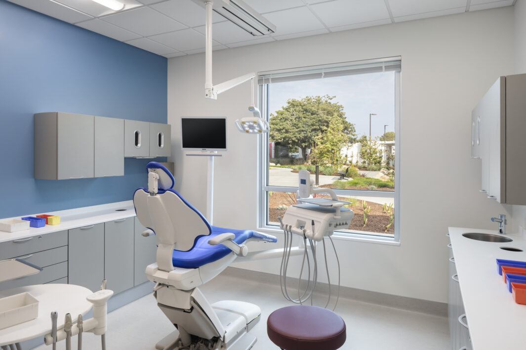 Captain Rosemary Bryant Mariner Outpatient Clinic Perkins Eastman