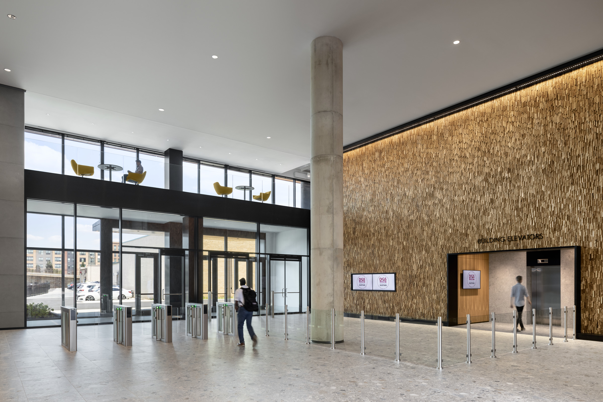 DC Department of General Services Headquarters Offices: Interior entrance lobby